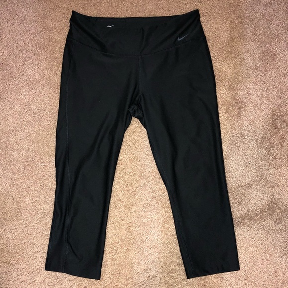 Nike Pants - Cropped Nike Leggings